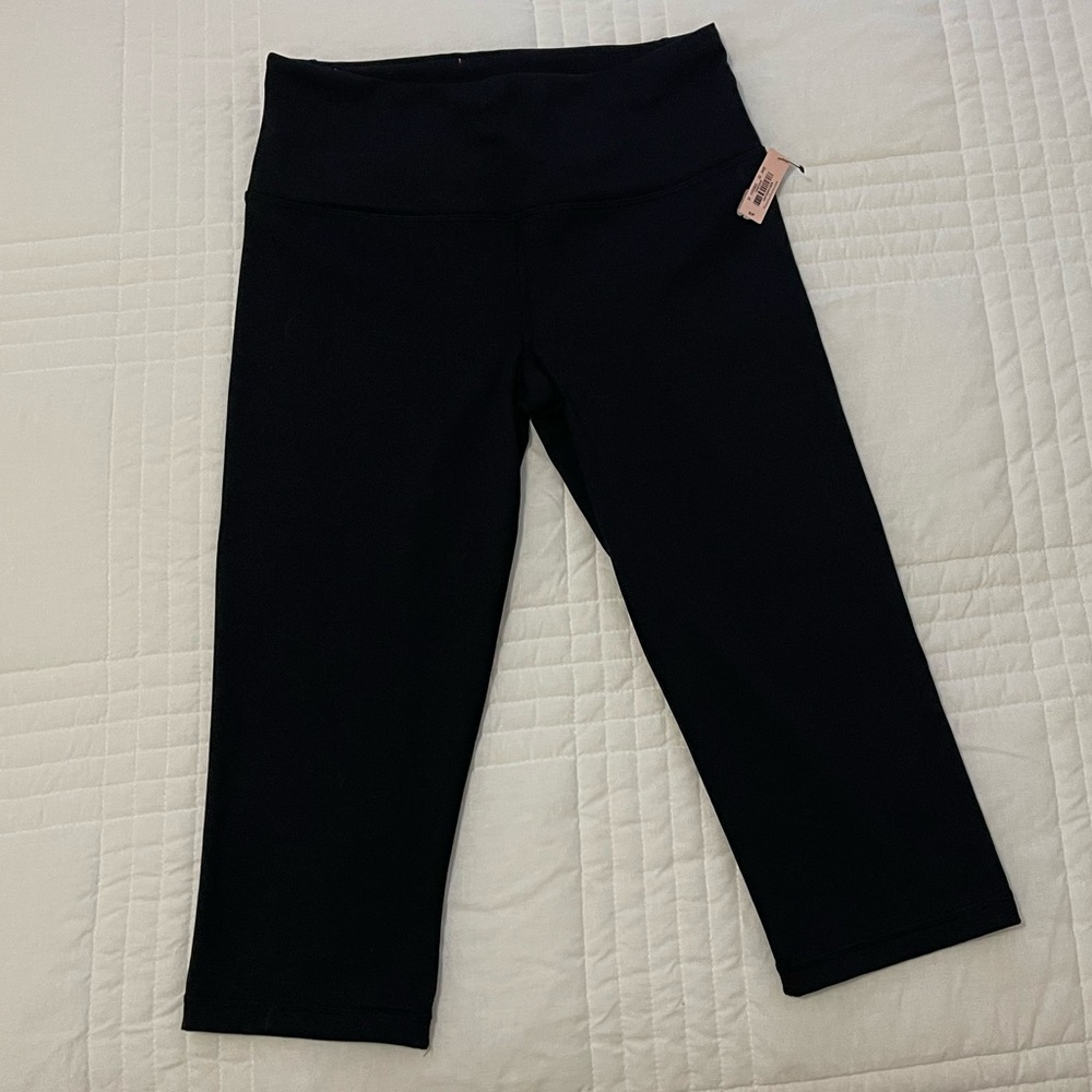 Victoria's Secret Black Capris